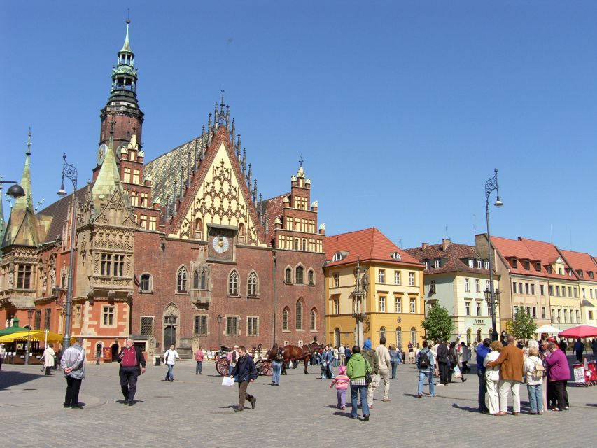 Wrocław: Long City Walk and River Cruise - Timing, Languages, and Small Practical Matters