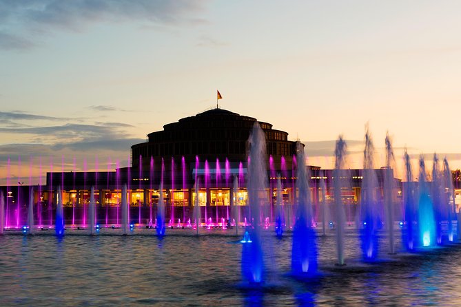 Wroclaw: Multimedia Fountain Evening Show - Why the Wroclaw fountain works well at night