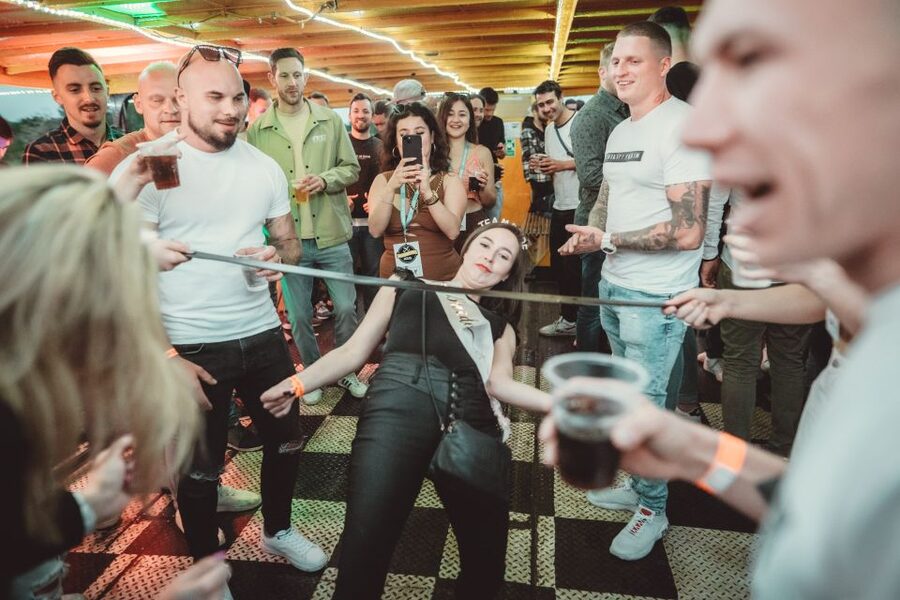 Wroclaw: Oder River Boat Party with Unlimited Drinks - Practical tips for a smoother evening