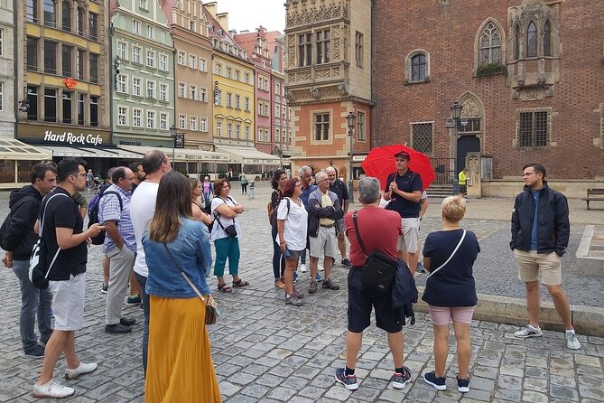 Wroclaw Old Town Guided Walking Tour - Pace, group size, and physical comfort