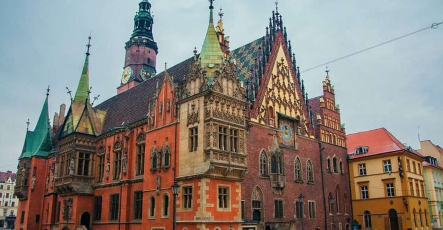 Wroclaw: Private custom tour with a local guide - Who will get the most from this Wroclaw walk
