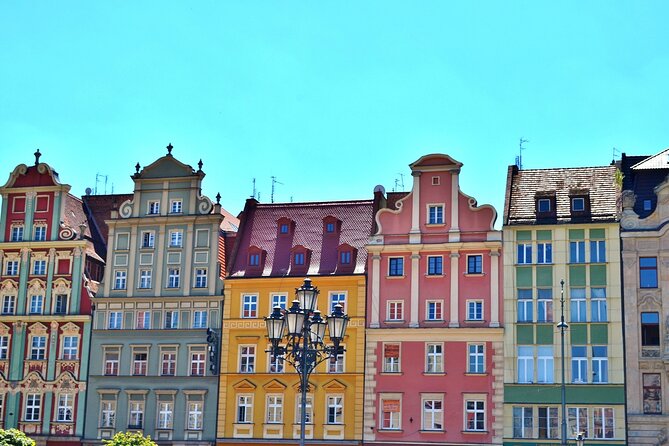 Wroclaw Private Custom Walking Tour With A Guide - Starting among the moat and Old Town streets