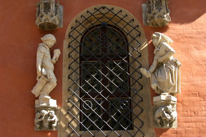 Wroclaw Private Guided Tour SHORT AND PROFESSIONAL. 2 pcs., 1 - 9 pers. - A ten-minute stop at Hala Targowa