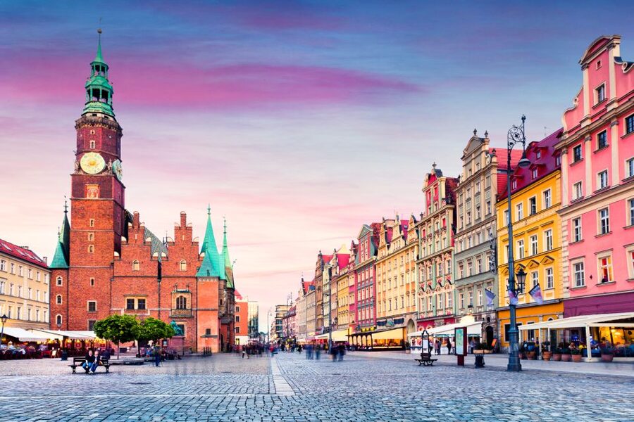 Wroclaw: Private Old Town Guided Walking Tour (2 hours) - Meeting beneath the Old Town Hall