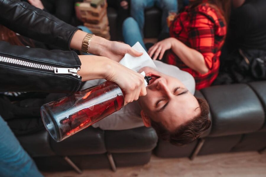 Wroclaw: Pub Crawl with Unlimited Drinks and VIP Club Entry - Who will enjoy this Wroclaw nightlife tour