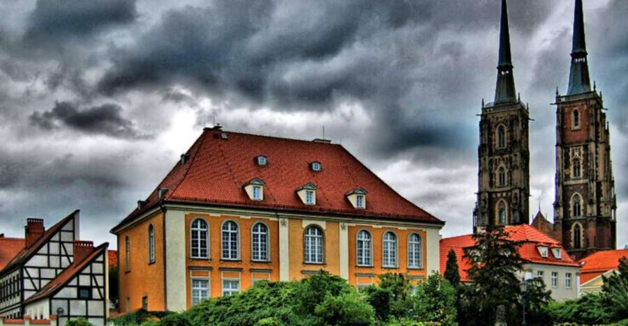 Wroclaw: Secrets of Wroclaw Walking Tour (2 hours) - The Odra view from Xawery Boulevard
