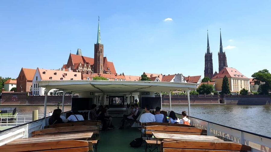 Wrocław: Short City Walk and Boat-Cruise - Why this short Wrocław tour works