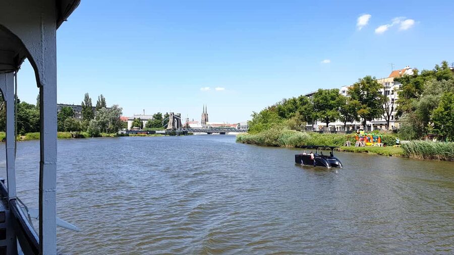 Wrocław: Short City Walk and Boat-Cruise - Cathedral Island from the water