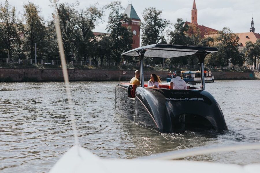 Wroclaw: Solar Catamaran Cruise on the Odra River - University Library, Polinka, and the return route