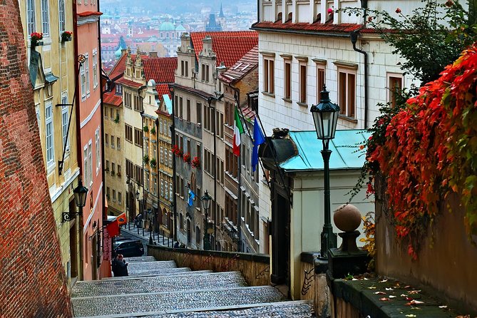 Wroclaw to Prague Day Trip - Arriving near Prague Castle