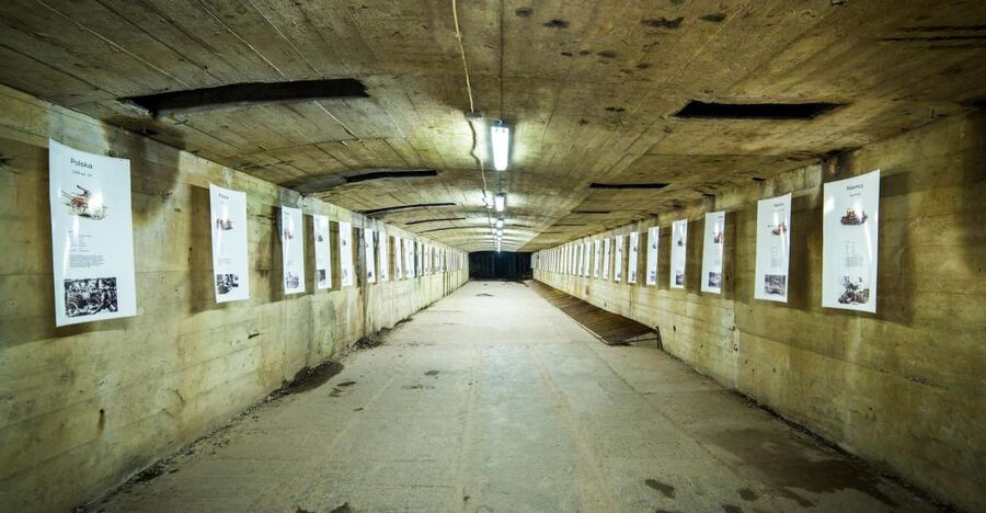 Wrocław to Rock City in Adrspach and Project Riese day trip - Adrspach Rock City and its narrow stone passages