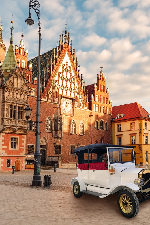 Wrocław: Tour of the Old Town in an Imperial E-car - Starting the hour with pickup flexibility