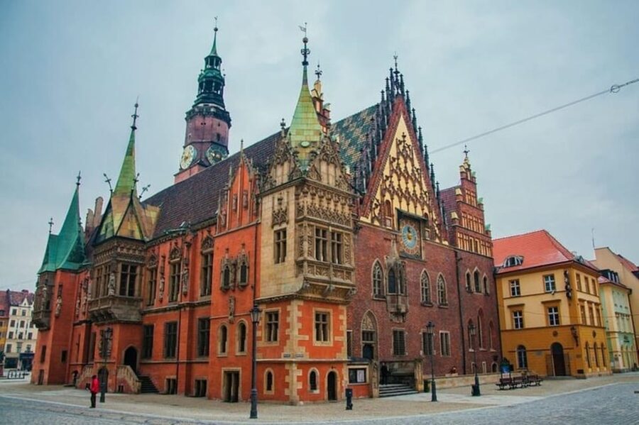 Wroclaw : Walking Custom Tour with a Local Guide - Starting in Wroclaw’s Old Town