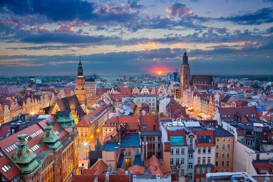 Wroclaw : Walking Custom Tour with a Local Guide - Strengths and limits at a glance