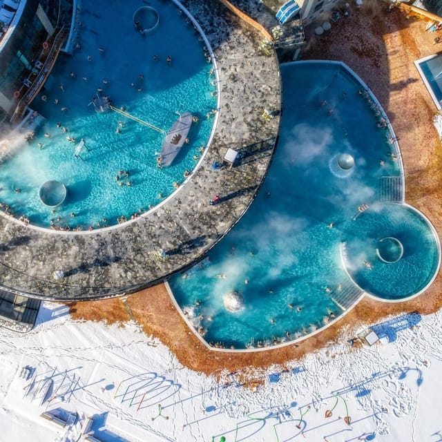 Zakopane: Chocholow Thermal Pools Entry with Hotel Transfer - Who will enjoy this most