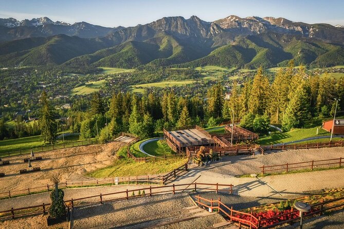 Zakopane Private day trip from Krakow with Hot Springs, cable Car - Chochołów and a living woodcarving tradition