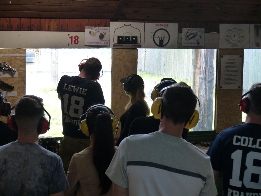 Zakopane: Shooting Real Firearms, Live Rounds 30 shots - A practical choice for groups and bachelor parties
