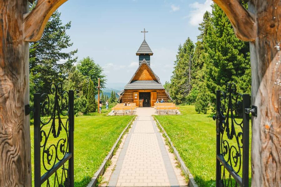 Zakopane & Tatra Mountains from Krakow – Guided Tour - Reaching Gubałówka by funicular